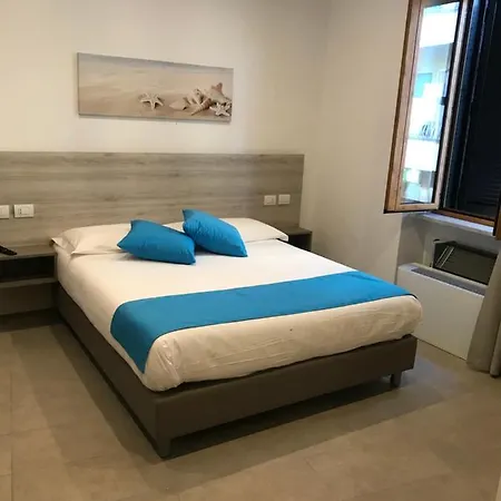 B E B Riviera Di Levante 3* Terracina
